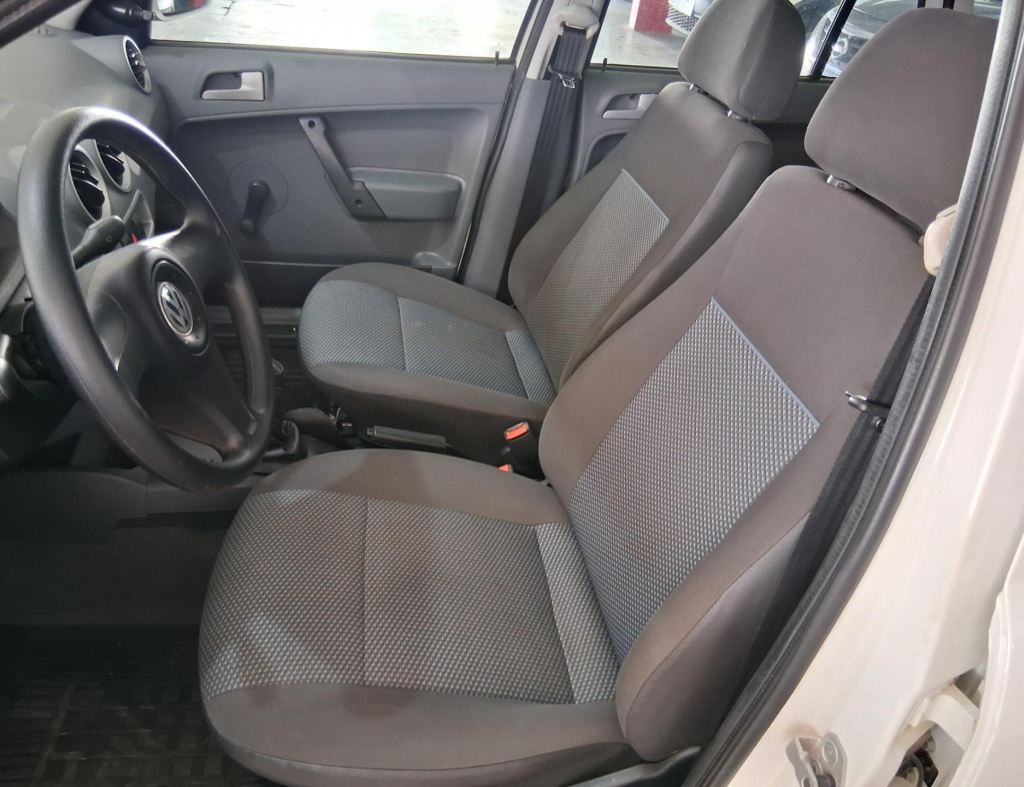 Volkswagwn Gol 1.0 Giv Flex 4 Portas Modelo 2012 imagem 9