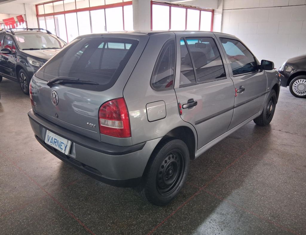 Volkswagen Gol Power 1.0 4 Portas Modelo 2003 imagem 6