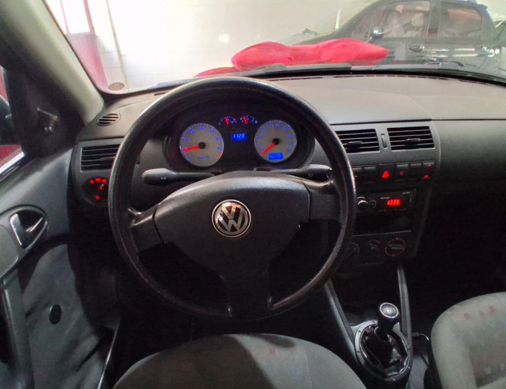 Volkswagen Gol Power 1.0 4 Portas Modelo 2003 imagem 9