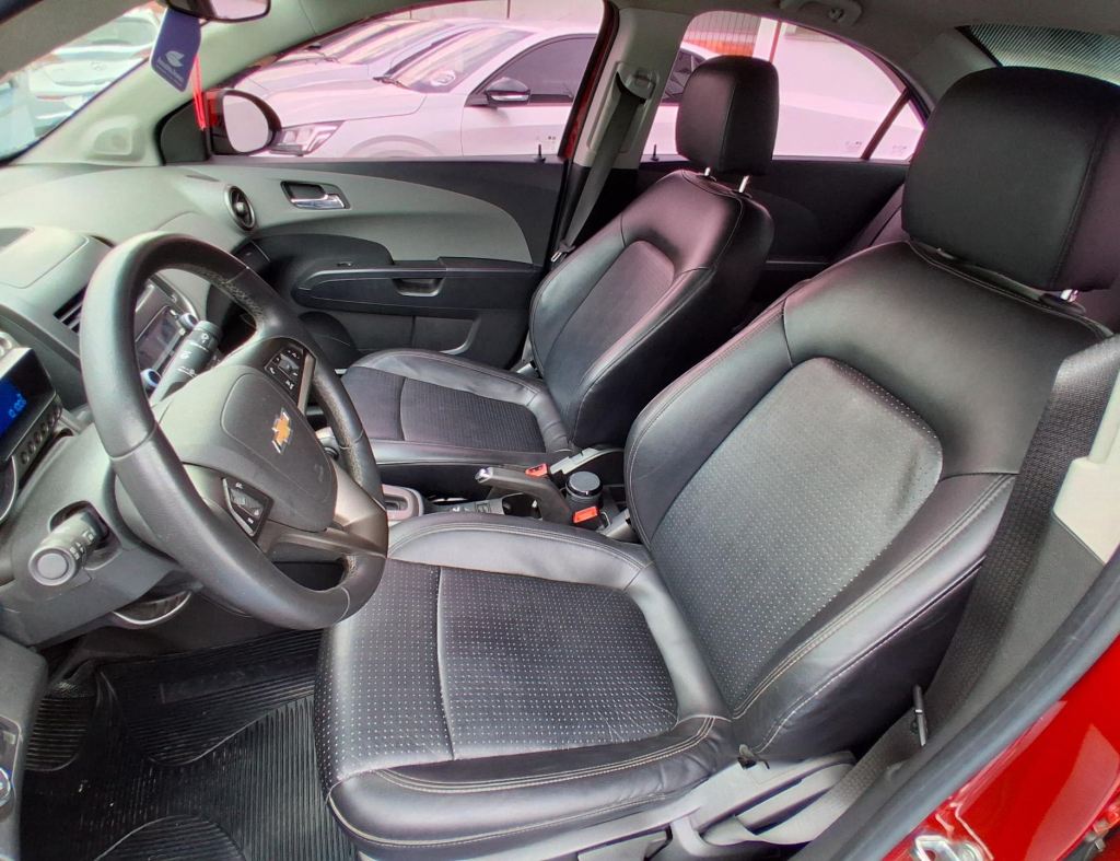 Chevrolet Sonic Ltz 1.6 Automatico Flex 4 Portas Modelo 2012 imagem 14