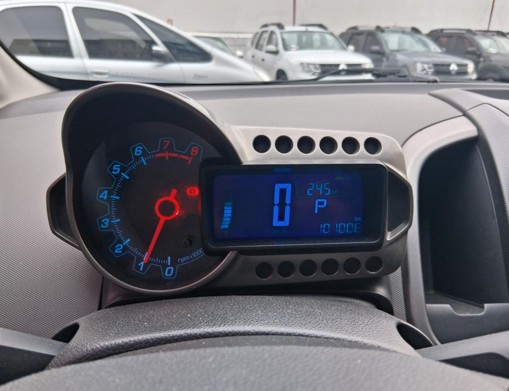 Chevrolet Sonic Ltz 1.6 Automatico Flex 4 Portas Modelo 2012 imagem 16