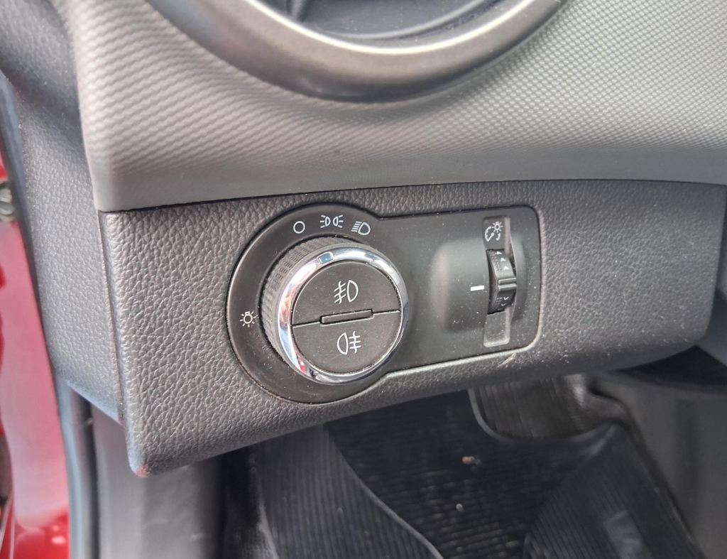 Chevrolet Sonic Ltz 1.6 Automatico Flex 4 Portas Modelo 2012 imagem 20