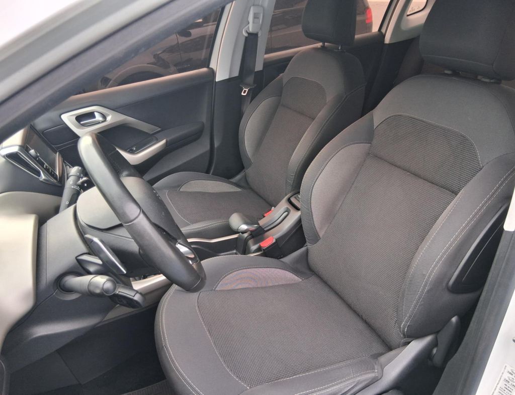 Peugeot 2008 Allure 1.6 Automatico Flex 4 Portas Modelo 2017 imagem 13