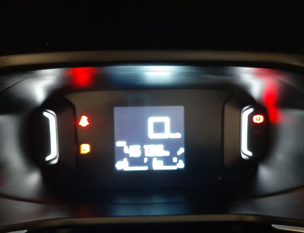 Citroen C3 Feel 1.0 Flex 4 Portas Modelo 2023 imagem 18