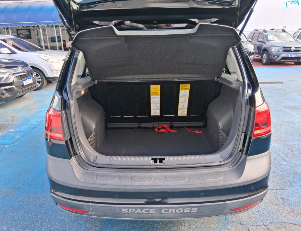 Volkswagen Spacecross Gii 1.6 Flex 4 Portas Modelo 2012 imagem 9