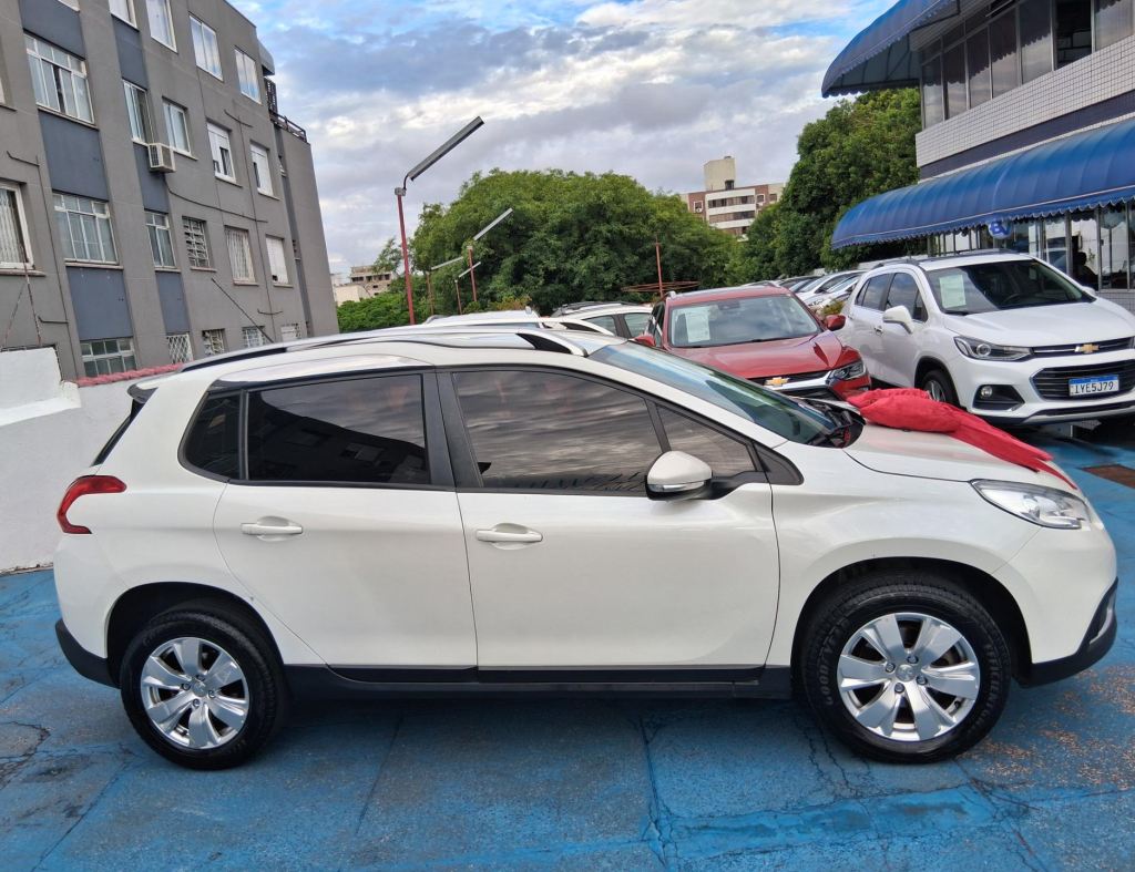 Peugeot 2008 Allure 1.6 Automatico Flex 4 Portas Modelo 2017 imagem 4