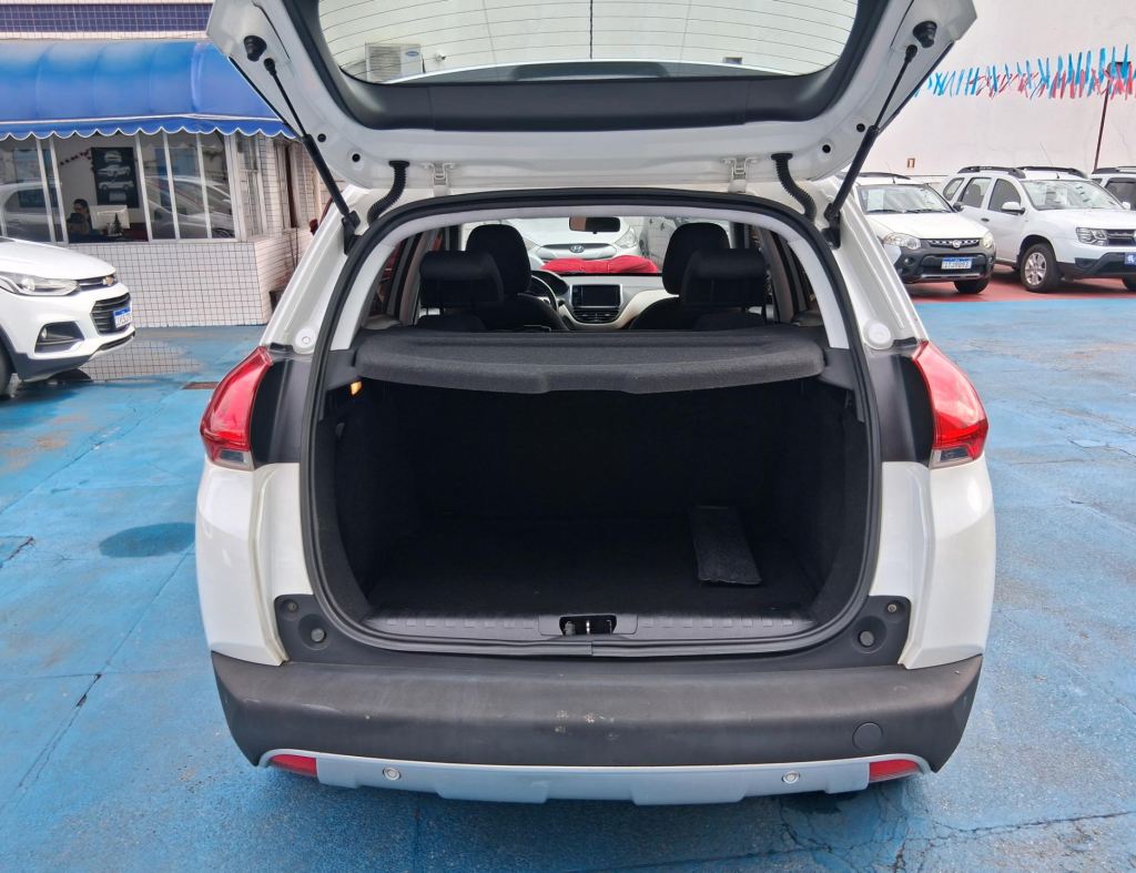 Peugeot 2008 Allure 1.6 Automatico Flex 4 Portas Modelo 2017 imagem 9