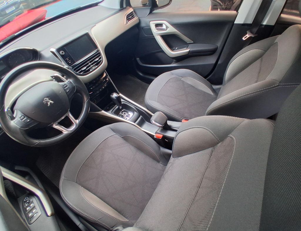 Peugeot 2008 Allure 1.6 Automatico Flex 4 Portas Modelo 2017 imagem 12
