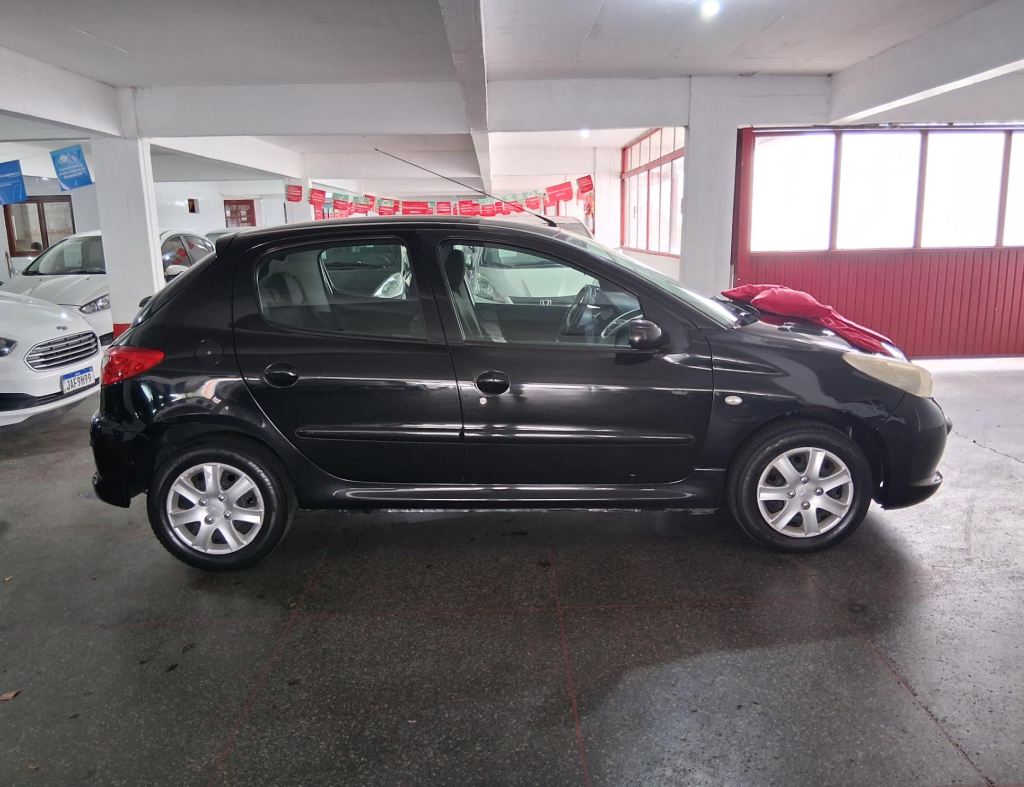 Peugeot 207 Xr 1.4 Flex 4 Portas Modelo 2011 imagem 3