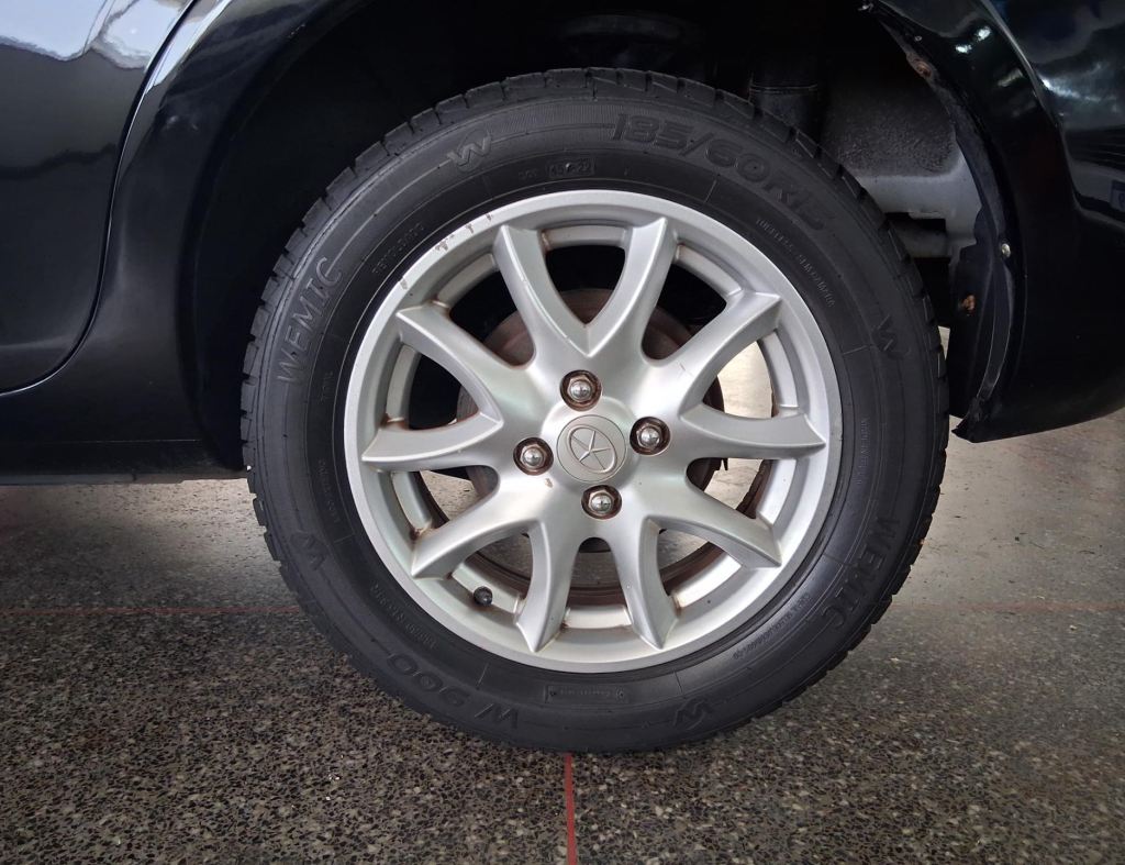 Jac J3 1.4 4 Portas Modelo 2012 imagem 11