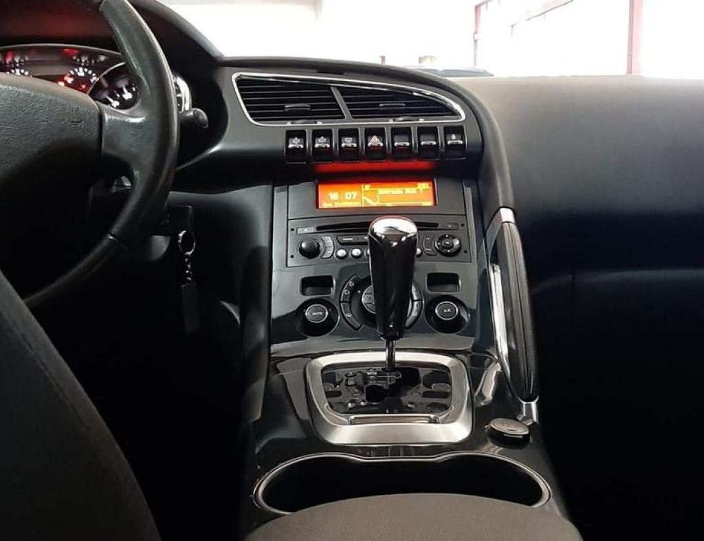 Peugeot 3008 Allure 1.6 Automatico Modelo 2013 imagem 19