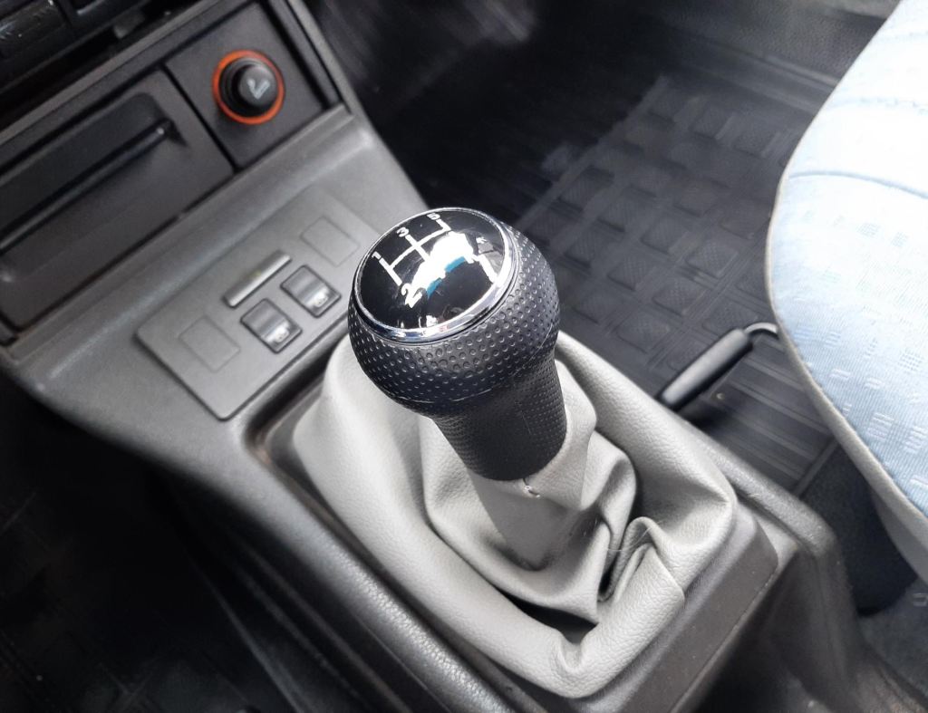 Raridade--Volkswagen Quantum Cl 1.8 I 4 Portas Modelo 1995 imagem 21