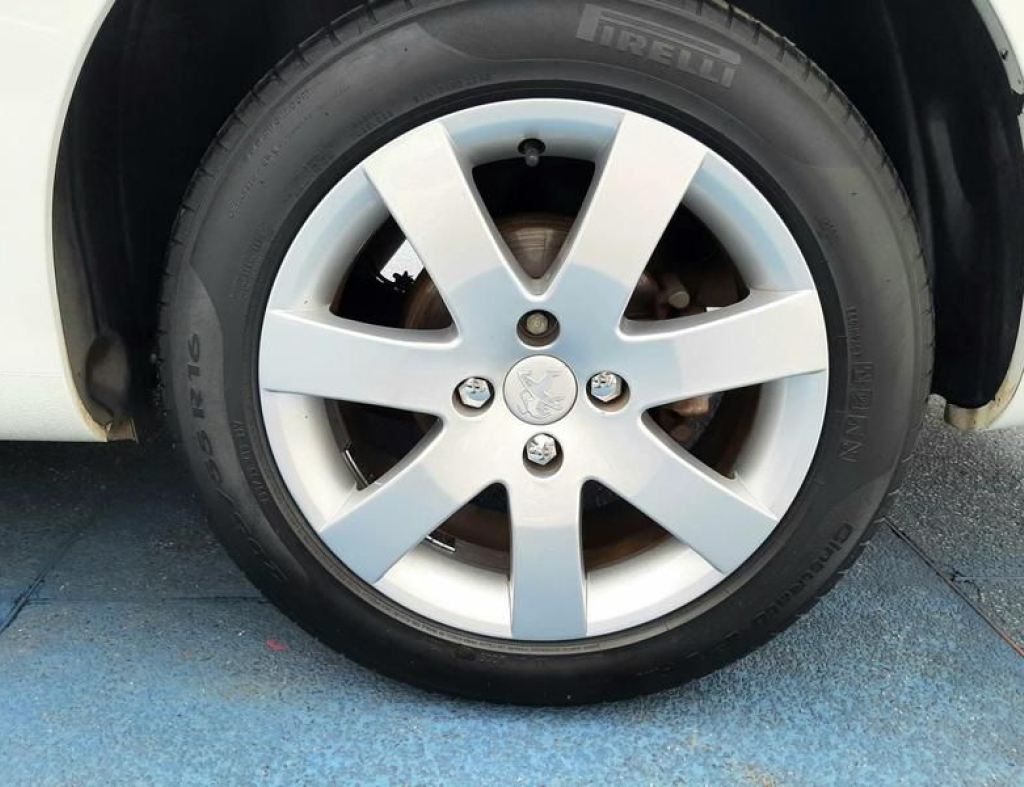 Peugeot 408 Allure 2.0 Flex Modelo 2014 imagem 12