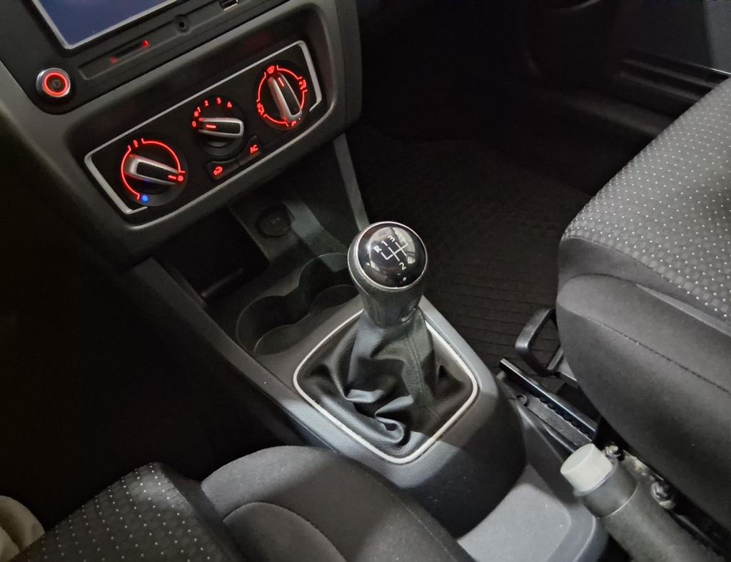 Volkswagen Fox Connect 1.6 Mb Flex 4 Portas Modelo 2021 imagem 20