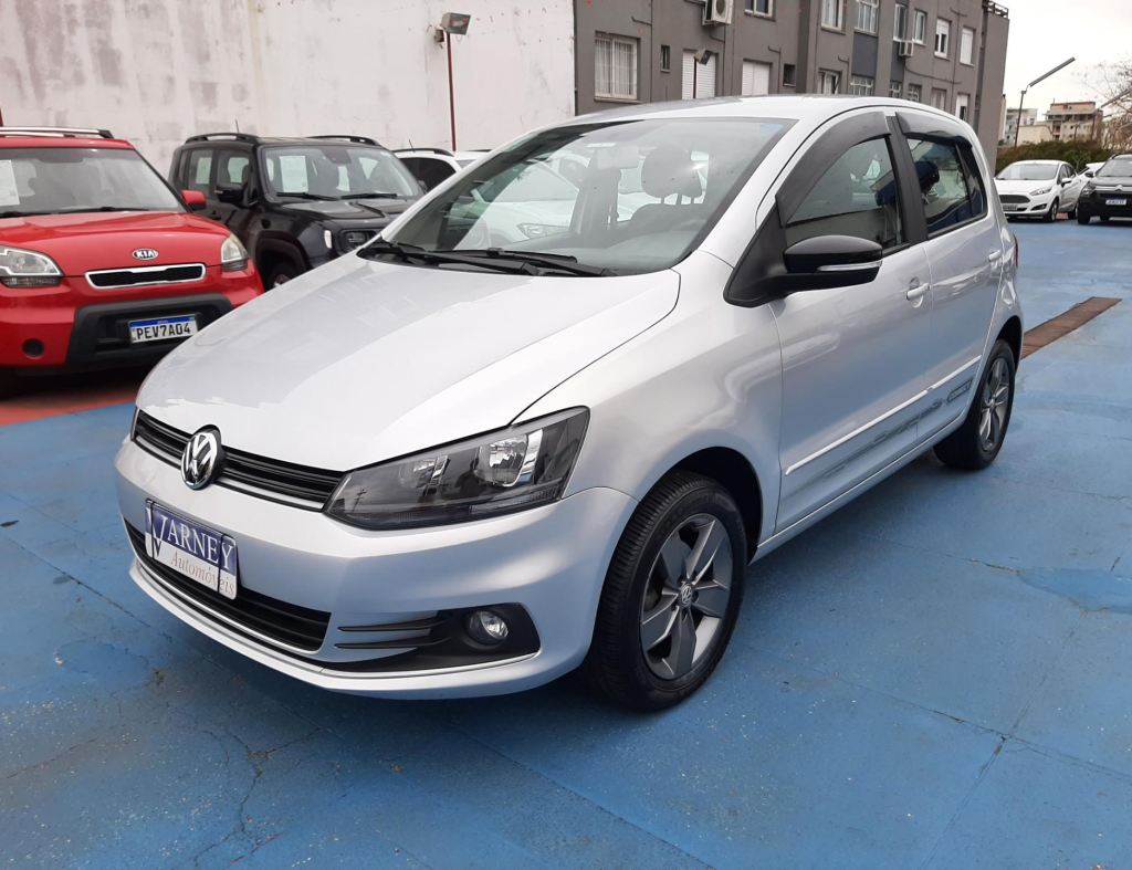 Volkswagen Fox Connect 1.0 Flex 4 Portas Modelo 2020 imagem 2