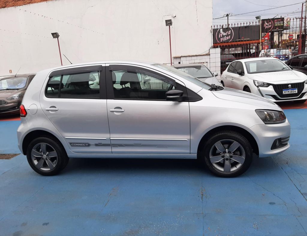 Volkswagen Fox Connect 1.0 Flex 4 Portas Modelo 2020 imagem 3