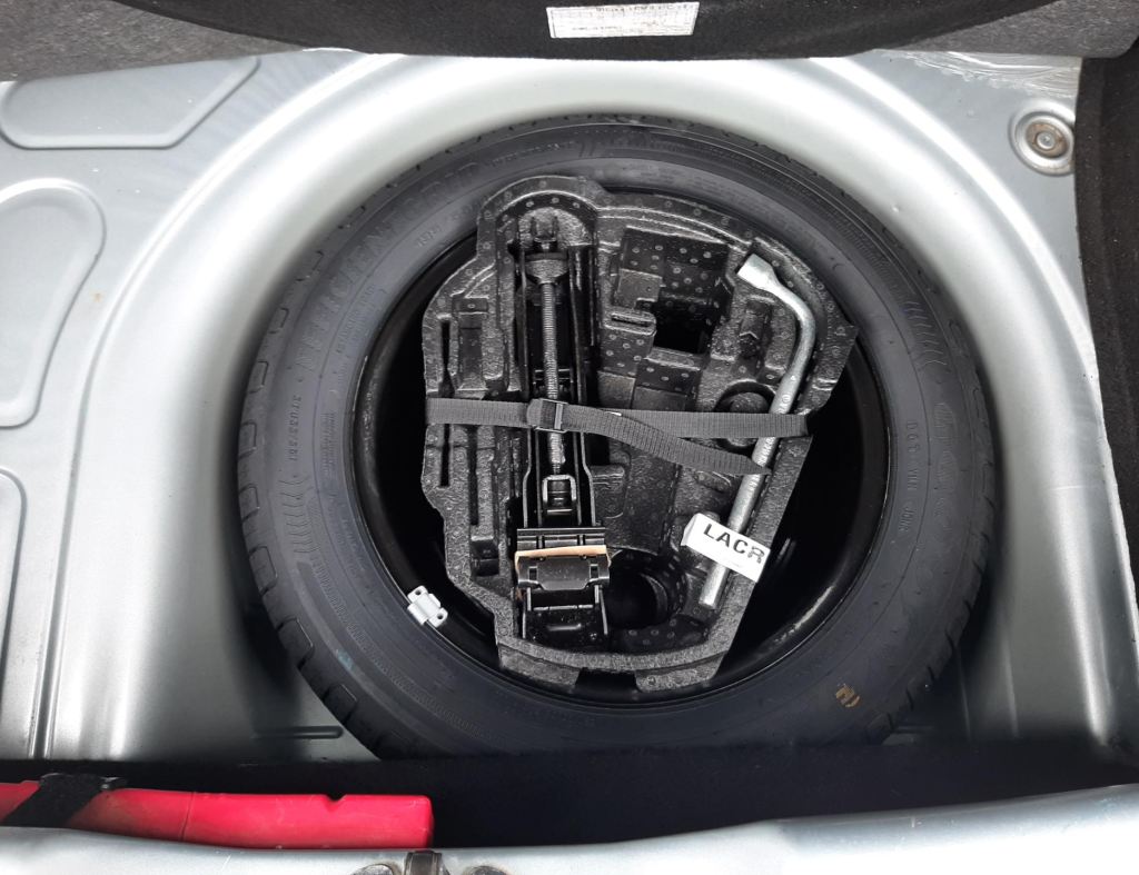 Volkswagen Fox Connect 1.0 Flex 4 Portas Modelo 2020 imagem 12