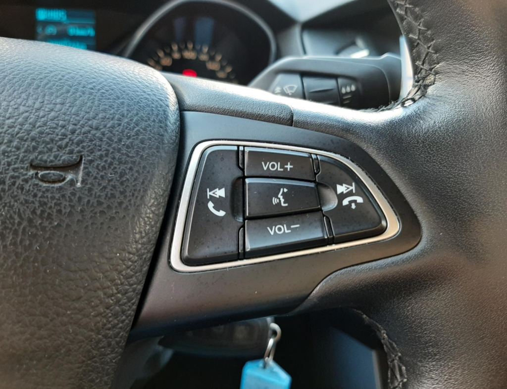 Ford Focus Se 2.0 Automatico Modelo 2019 imagem 25