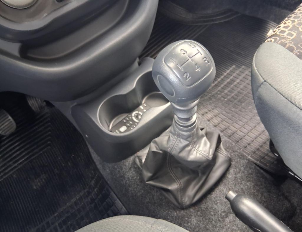 Fiat Uno Vivace 1.0 Flex 1.0 2 Portas Modelo 2012 imagem 15