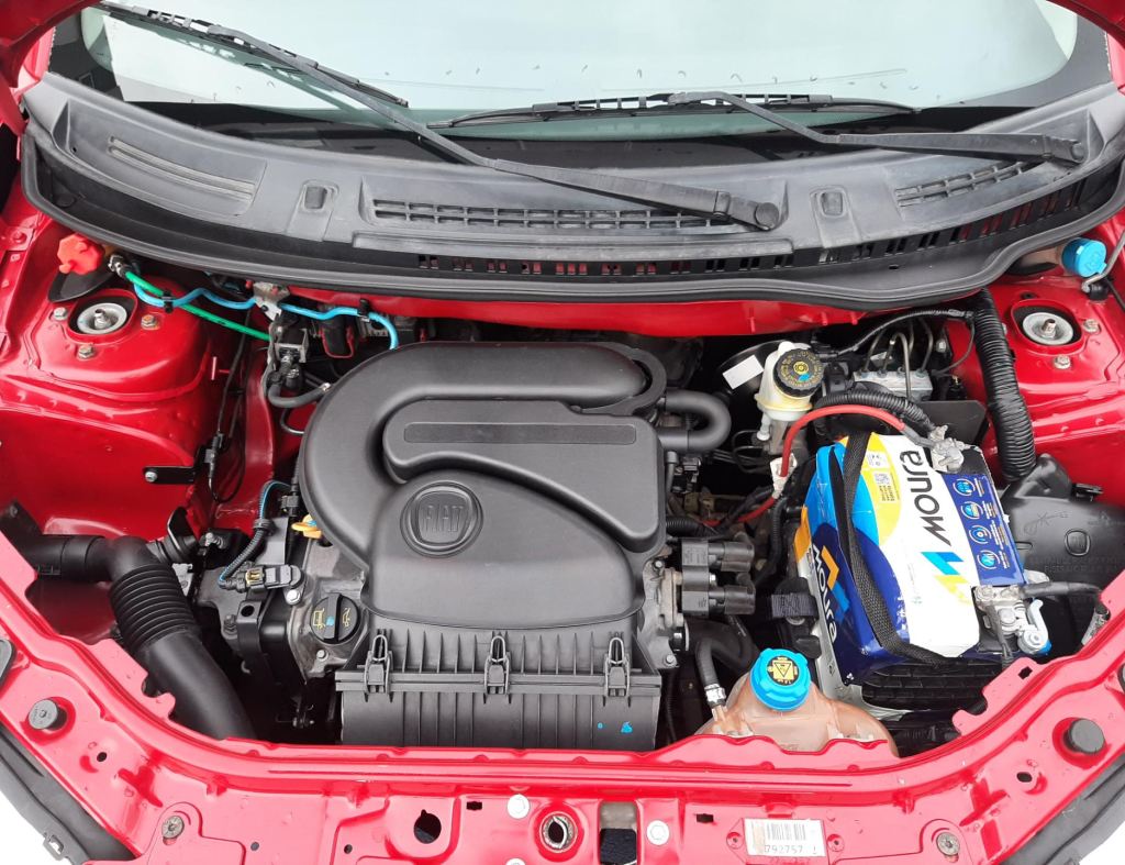 Fiat Uno Vivace 1.0 2 Portas Flex Modelo 2014 imagem 10