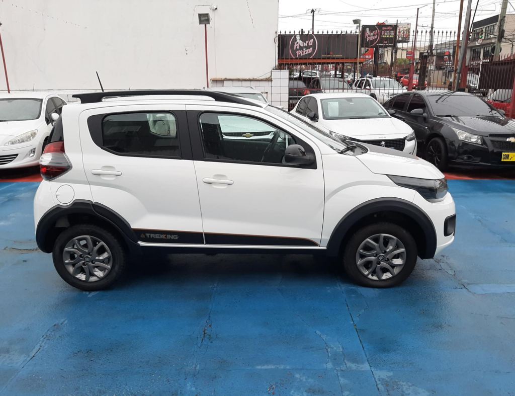 Fiat Mobi Trekking 1.0 Flex 4 Portas Modelo 2024 imagem 3