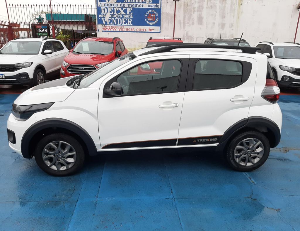 Fiat Mobi Trekking 1.0 Flex 4 Portas Modelo 2024 imagem 4