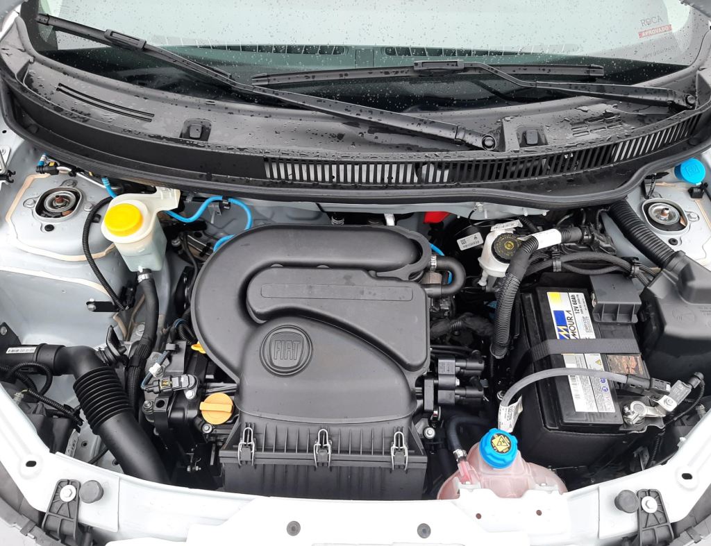 Fiat Mobi Trekking 1.0 Flex 4 Portas Modelo 2024 imagem 12