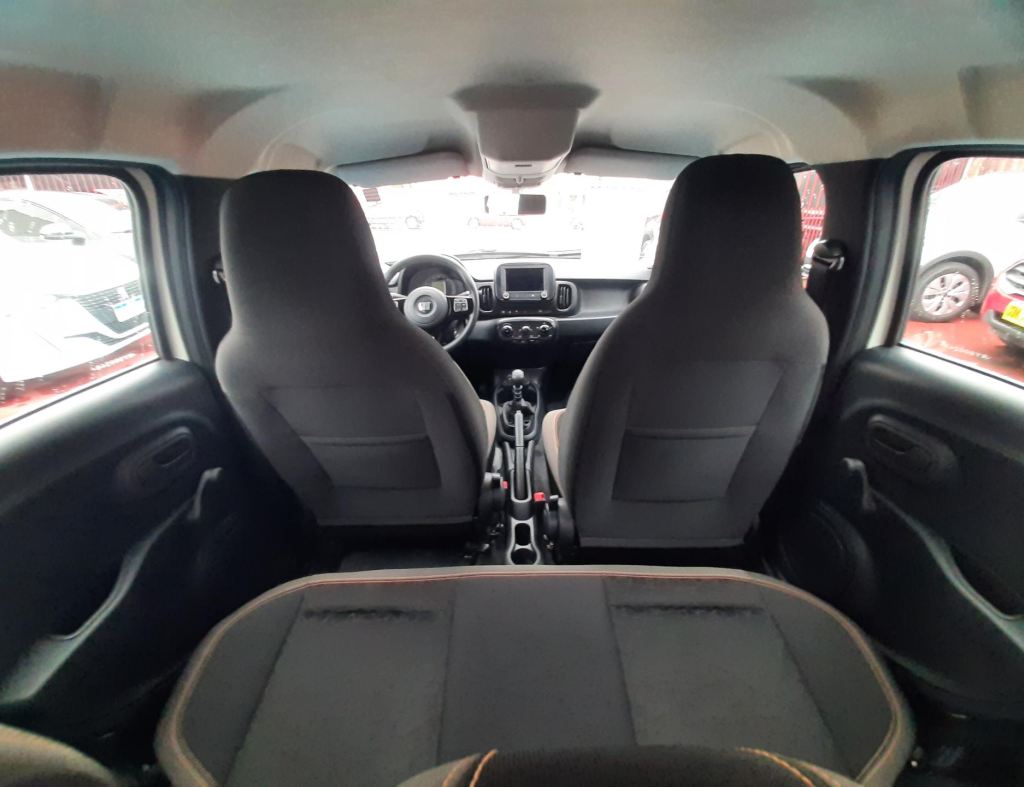 Fiat Mobi Trekking 1.0 Flex 4 Portas Modelo 2024 imagem 13