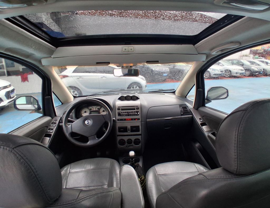 Fiat Idea Adventure 1.8 Flex 4 Portas Modelo 2007 imagem 11