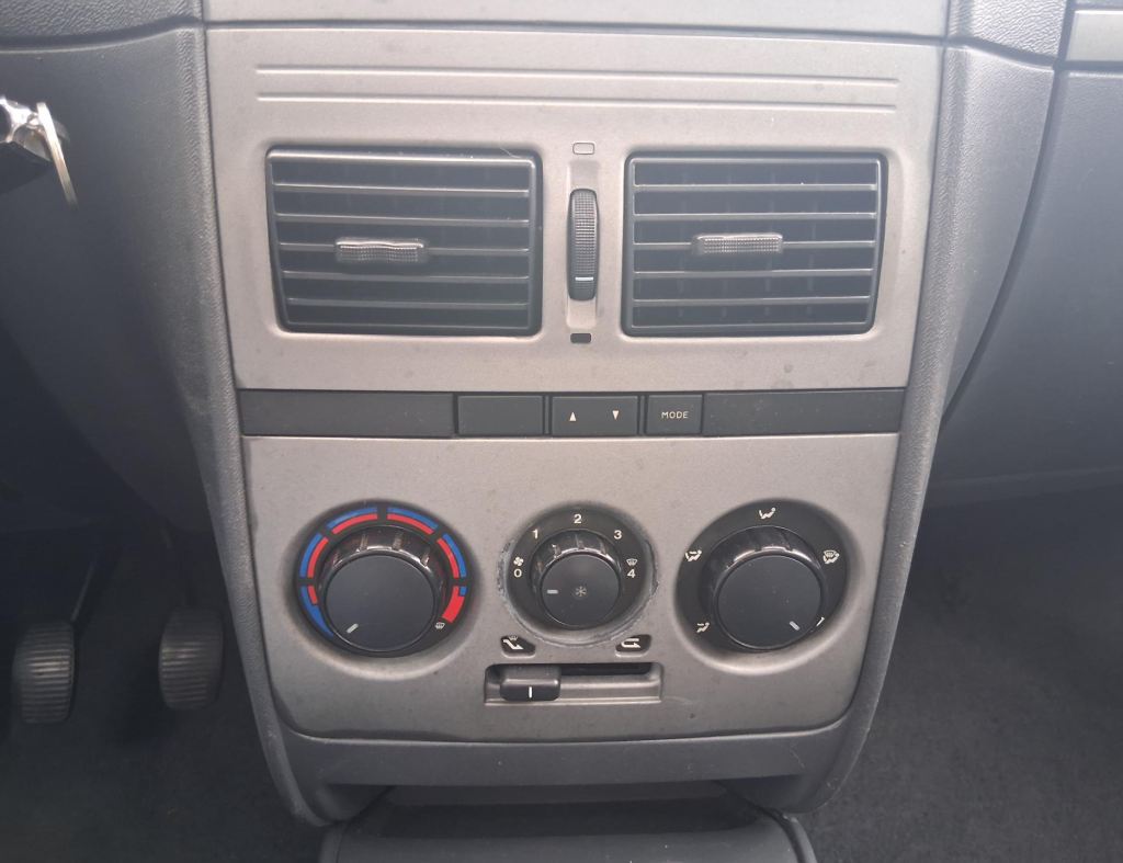 Fiat Idea Adventure 1.8 Flex 4 Portas Modelo 2007 imagem 16