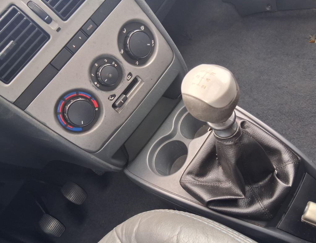 Fiat Idea Adventure 1.8 Flex 4 Portas Modelo 2007 imagem 17