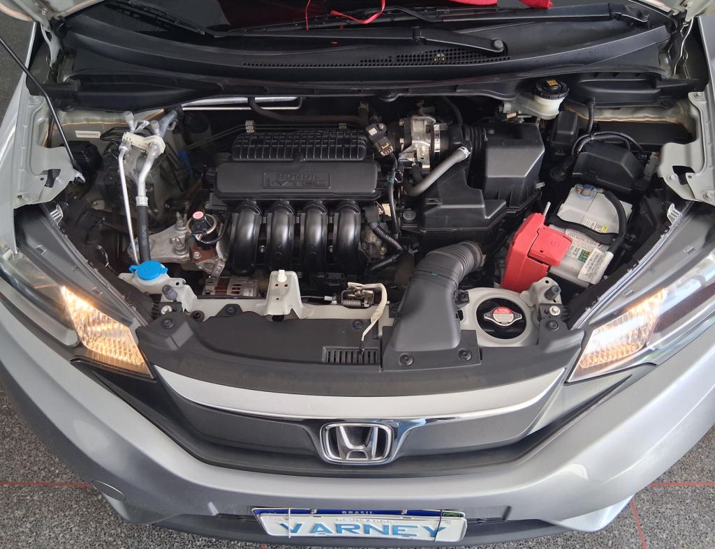 Honda Fit Lx 1.5 Automatico Flex 4 Portas Modelo 2017 imagem 16