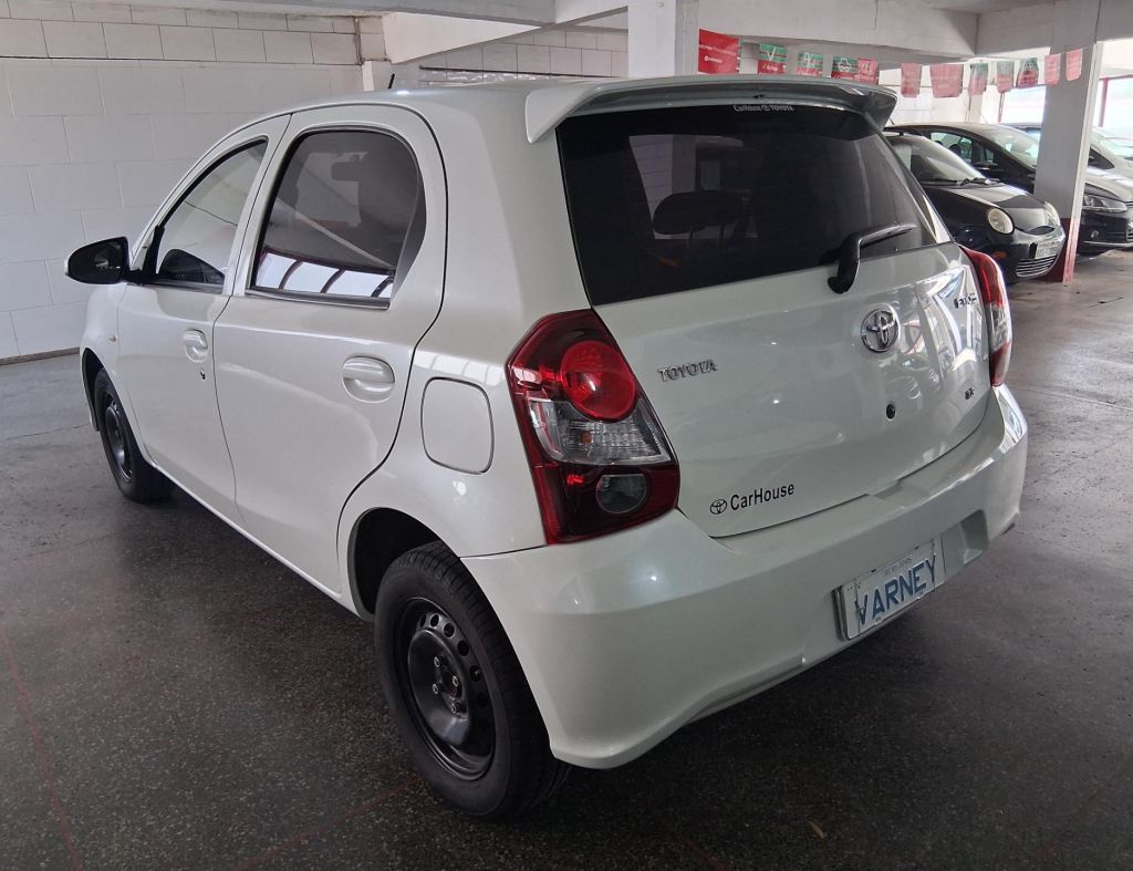 Toyota Etios X 1.3 Flex 4 Portas Modelo 2019 imagem 8