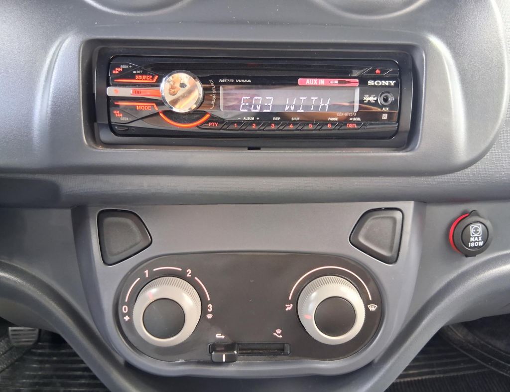 Fiat Uno Vivace 1.0 Flex 1.0 2 Portas Modelo 2012 imagem 14