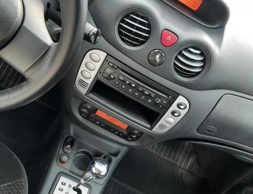 Citroen C3 Exclusive 1.6 Automatico Flex 4 Portas Modelo 2011 imagem 14