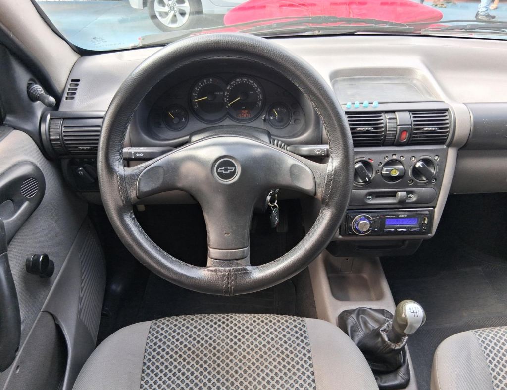 -Chevrolet Classic Life 1.0 Flex 4 Portas Modelo 2010 imagem 14