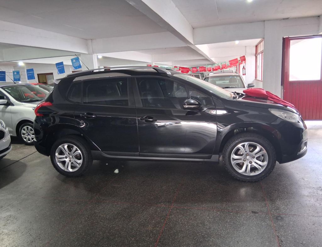 Peugeot 2008 Allure 1.6 Automatico 4P. Modelo 2017.Ipva 2026 Cortesia imagem 4