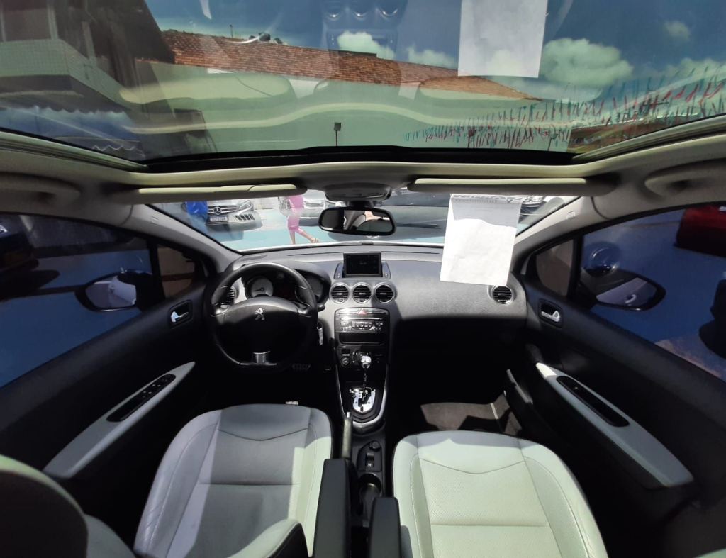 Peugeot 308 Roland Garros 1.6 Turbo Automatico Flex 4 Portas Modelo 2015 imagem 12