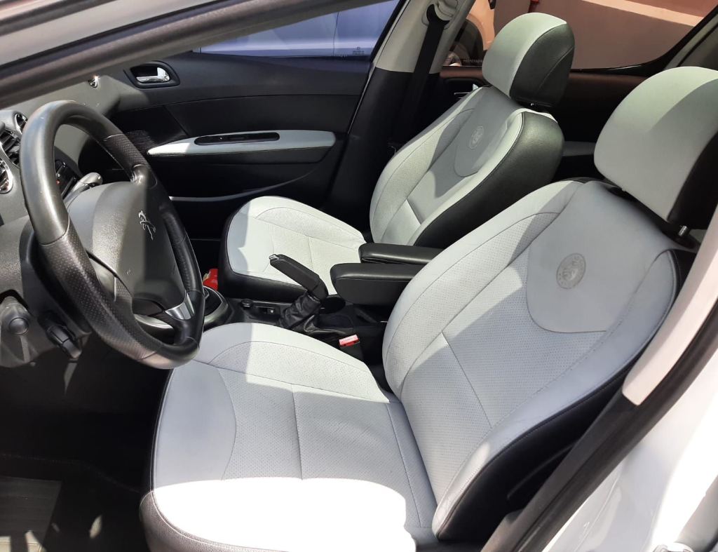 Peugeot 308 Roland Garros 1.6 Turbo Automatico Flex 4 Portas Modelo 2015 imagem 16