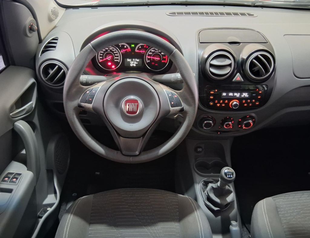 Fiat Palio Attractive 1.0 Flex 4 Portas Modelo 2015 imagem 13
