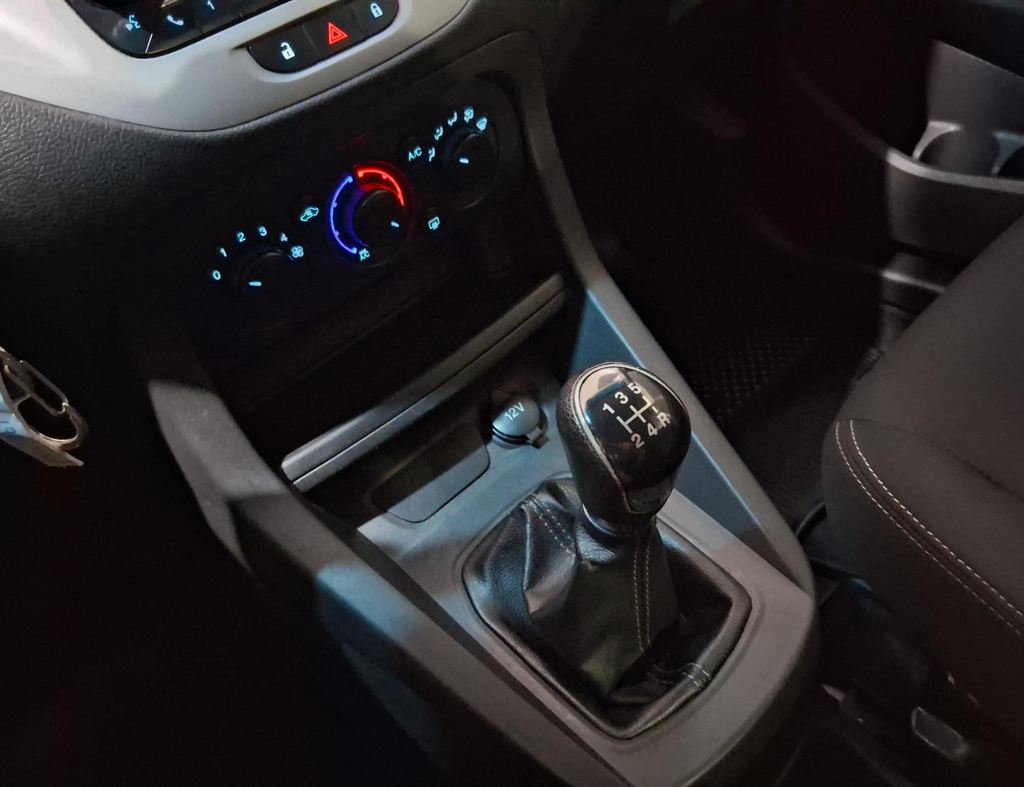 Ford Ka Sedan Se 1.0 Flex 4 Portas Modelo 2019 imagem 14