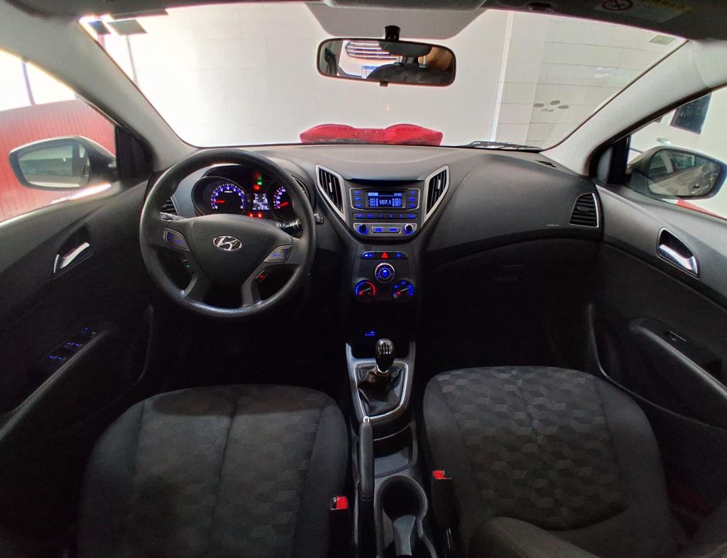 Hyundai Hb20 Confort 1.6 Flex 4 Portas Modelo 2016 imagem 10