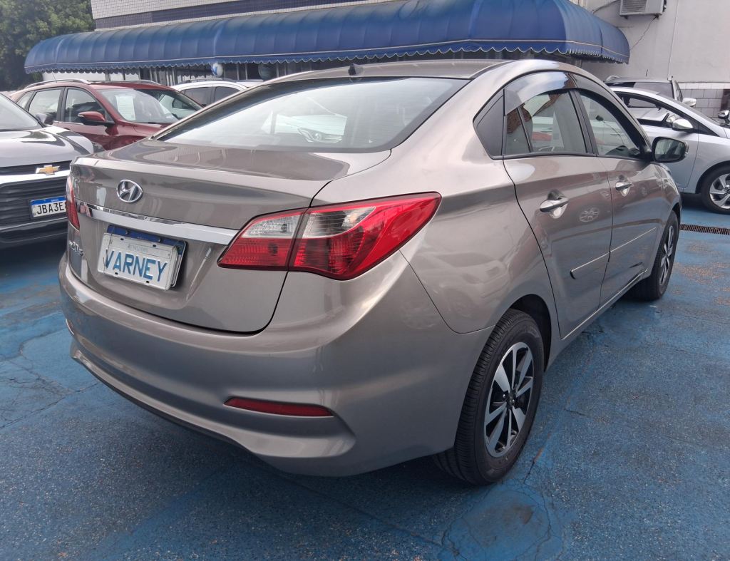 Hyundai Hb20 Confort Sedan 1.0 Flex 4 Portas Modelo 2016 imagem 7