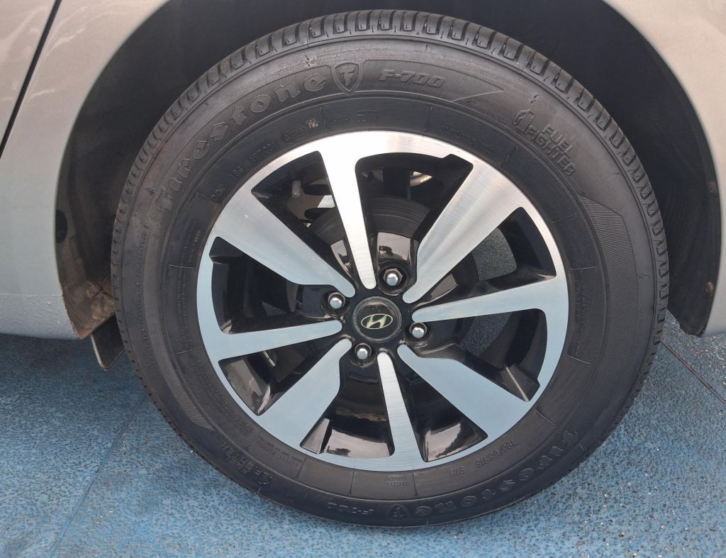 Hyundai Hb20 Confort Sedan 1.0 Flex 4 Portas Modelo 2016 imagem 9