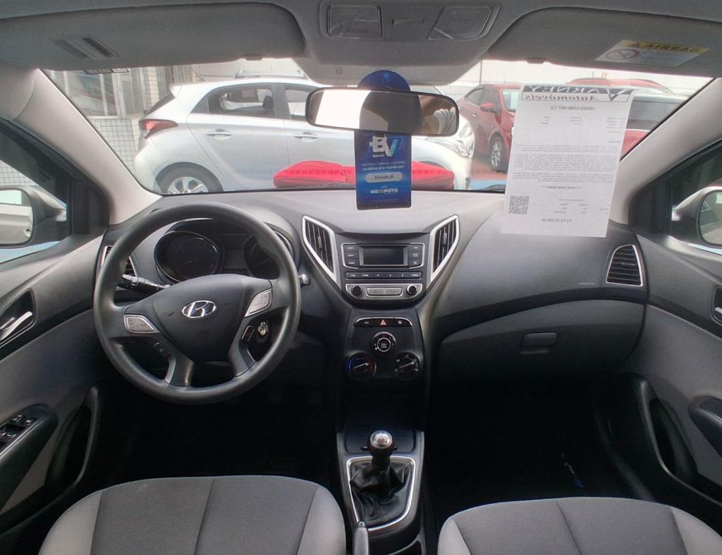 Hyundai Hb20 Confort Sedan 1.0 Flex 4 Portas Modelo 2016 imagem 11