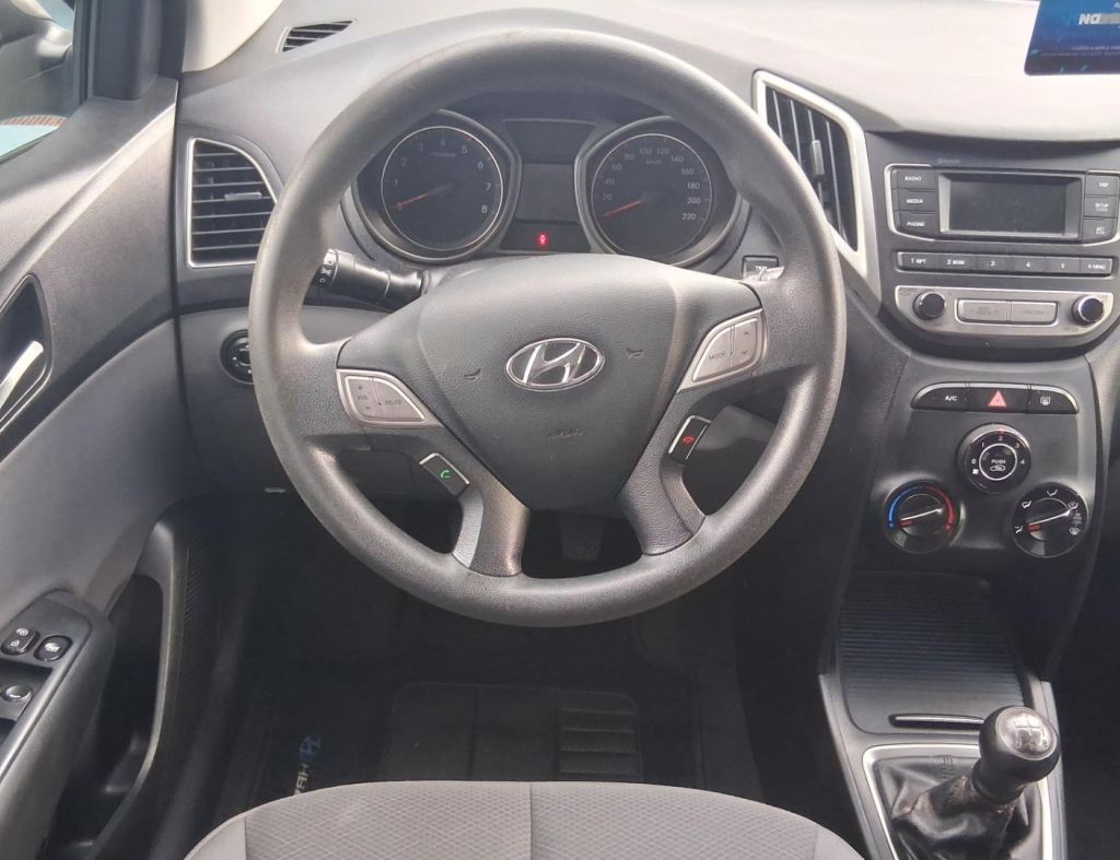 Hyundai Hb20 Confort Sedan 1.0 Flex 4 Portas Modelo 2016 imagem 13