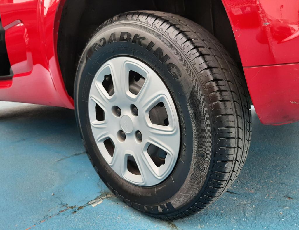 Fiat Uno Vivace 1.0 2 Portas Flex Modelo 2014 imagem 11