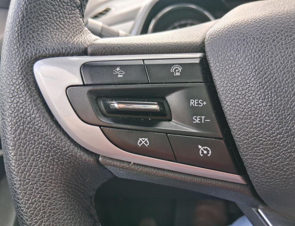 Chevrolet Tracker Premier 1.2 Turbo Automatica Flex 4 Portas Modelo 2022 imagem 23