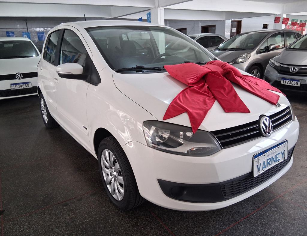 Volkswagem Fox Trendline 1.6 Flex 4 Portas Modelo 2014 imagem 1