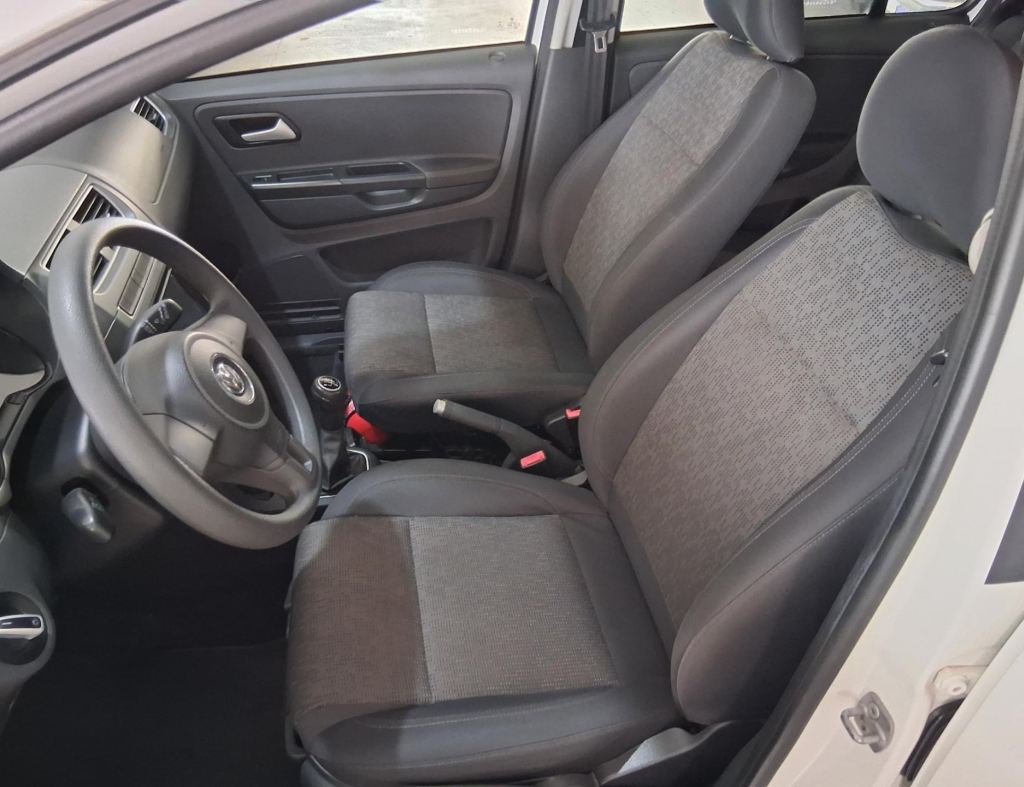 Volkswagem Fox Trendline 1.6 Flex 4 Portas Modelo 2014 imagem 10